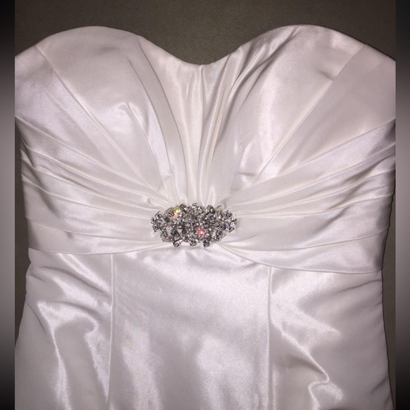 NWT BRAND NEW WEDDING DRESS-SALE!! - Picture 2 of 6